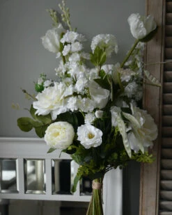 Zijde Boeket Gelaagd Met Witte Bloemen -Bekend Decoratie Winkel zijde boeket gelaagd met witte bloemen 6