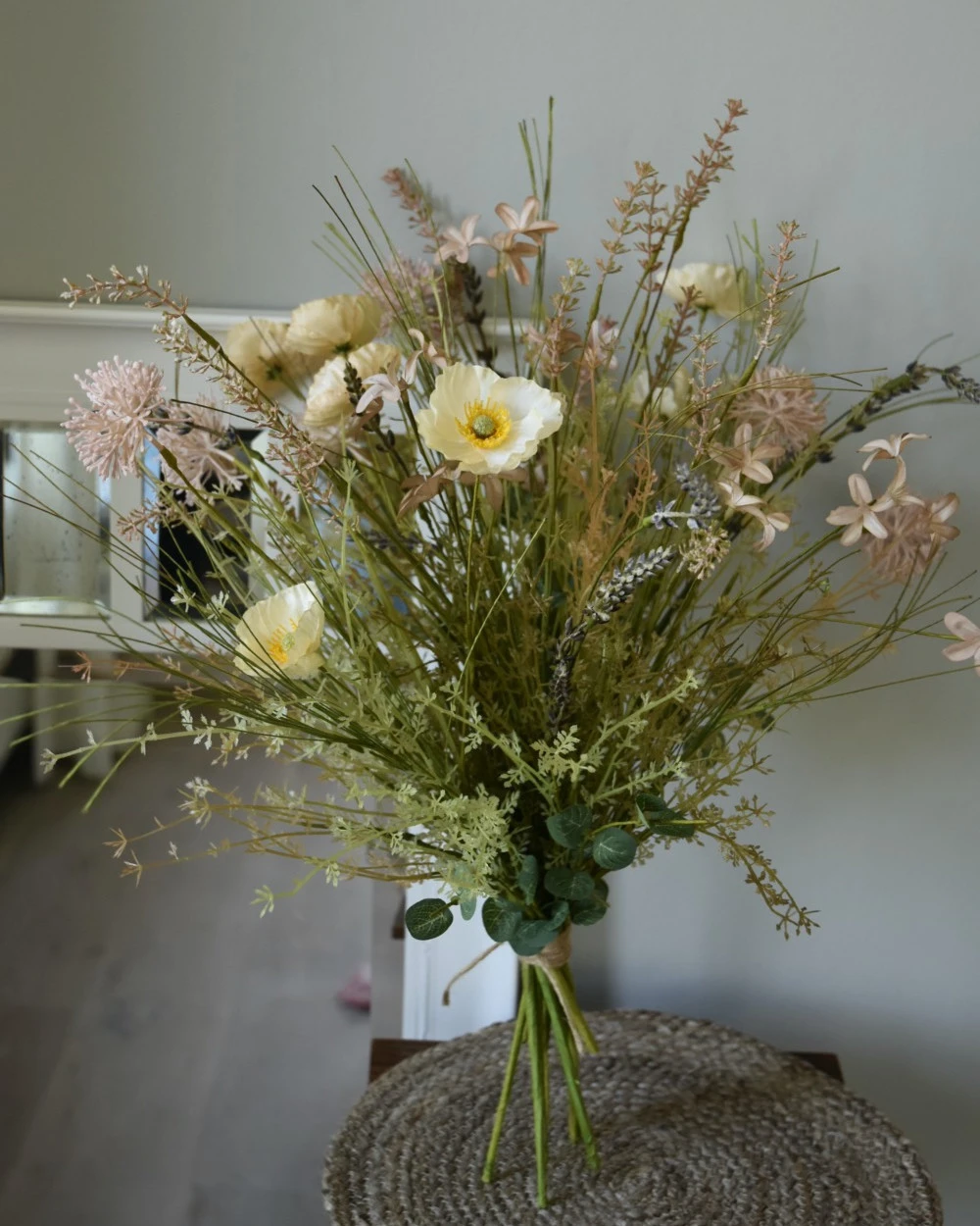 Zijde Boeket In Poeder Tinten Met Lavendel, Anemonen En Allium Met Bloemen Van IB Laursen 5 Zijde Boeket In Poeder Tinten Met Lavendel, Anemonen En Allium Met Bloemen Van IB Laursen - Afbeelding 3