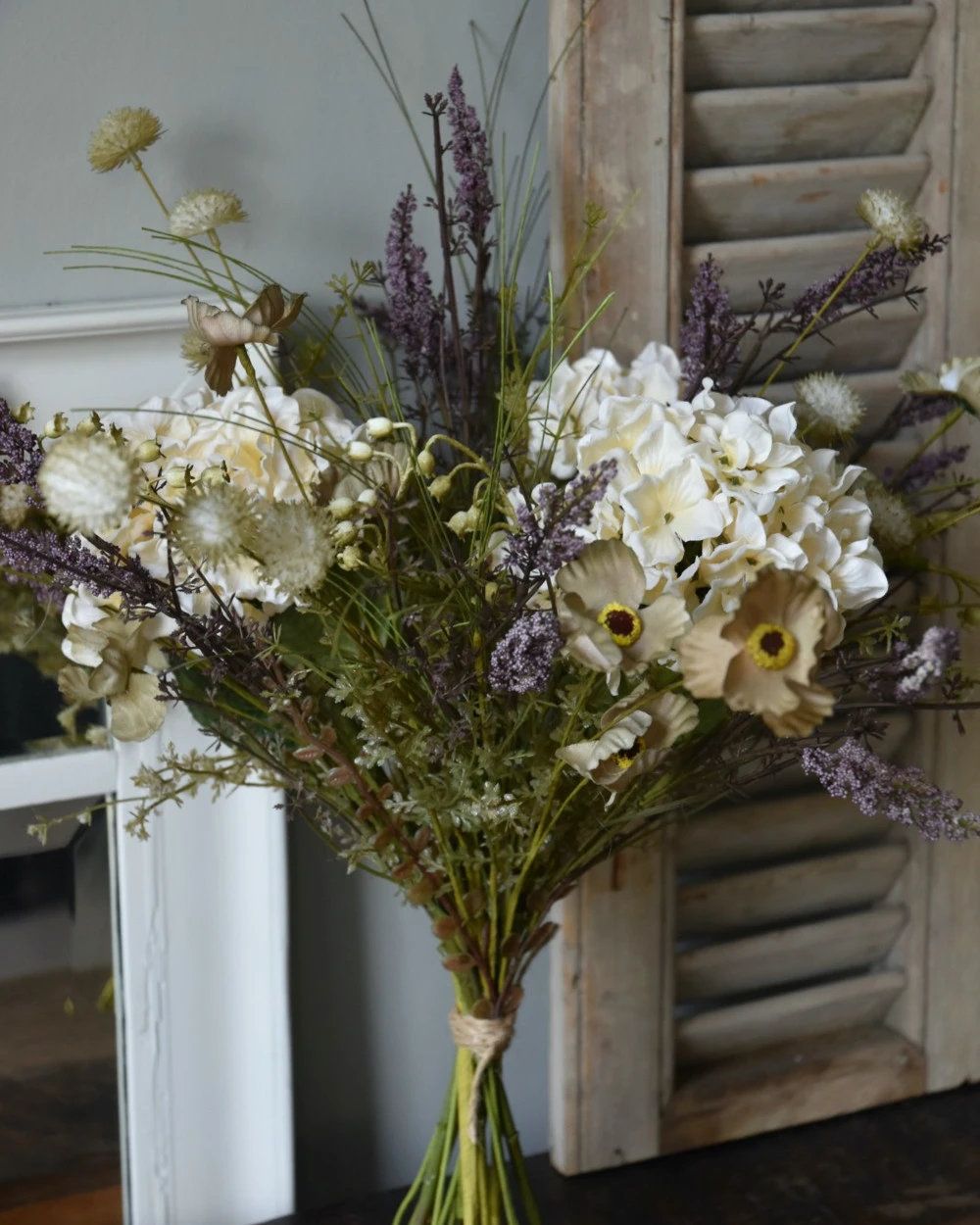 Zijde Boeket Met Hortensia's En Paars/lila Seringen 8 Zijde Boeket Met Hortensia's En Paars/lila Seringen - Afbeelding 6