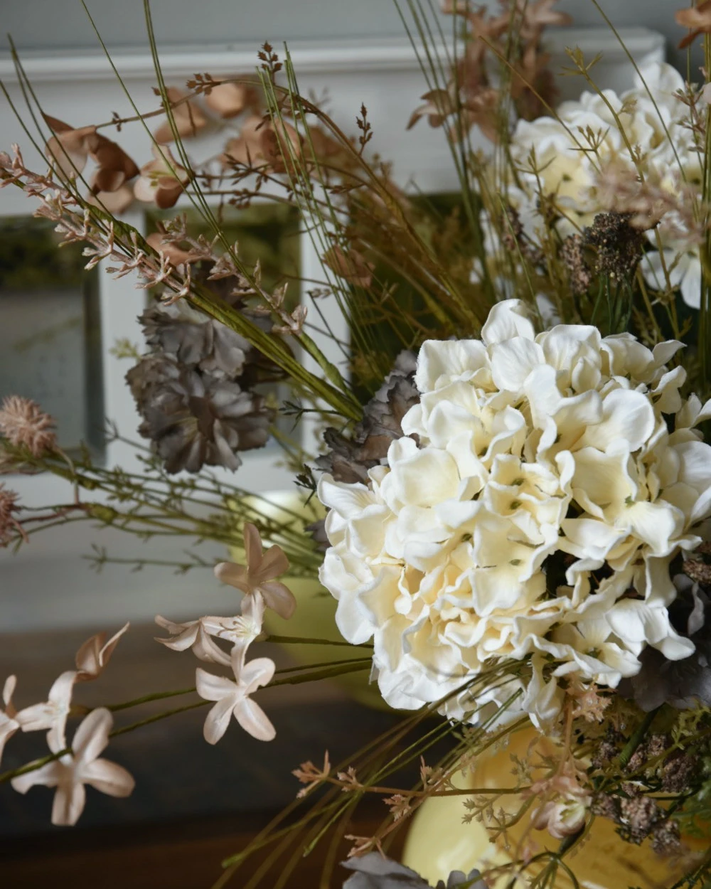 Zijde Boeket Met Hortensia's En Zachte Pastel Tinten 5 Zijde Boeket Met Hortensia's En Zachte Pastel Tinten - Afbeelding 3