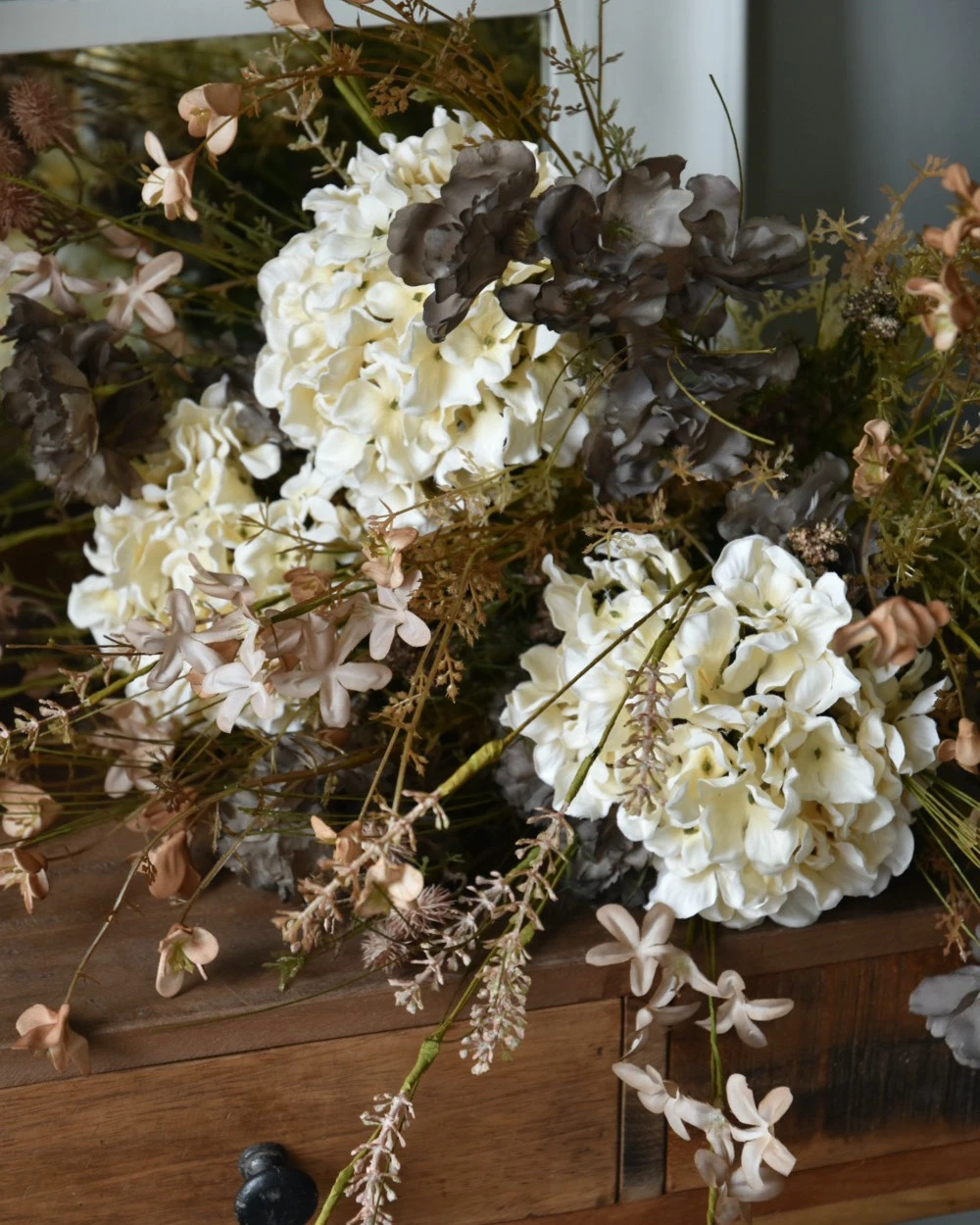 Zijde Boeket Met Hortensia's En Zachte Pastel Tinten 7 Zijde Boeket Met Hortensia's En Zachte Pastel Tinten - Afbeelding 5