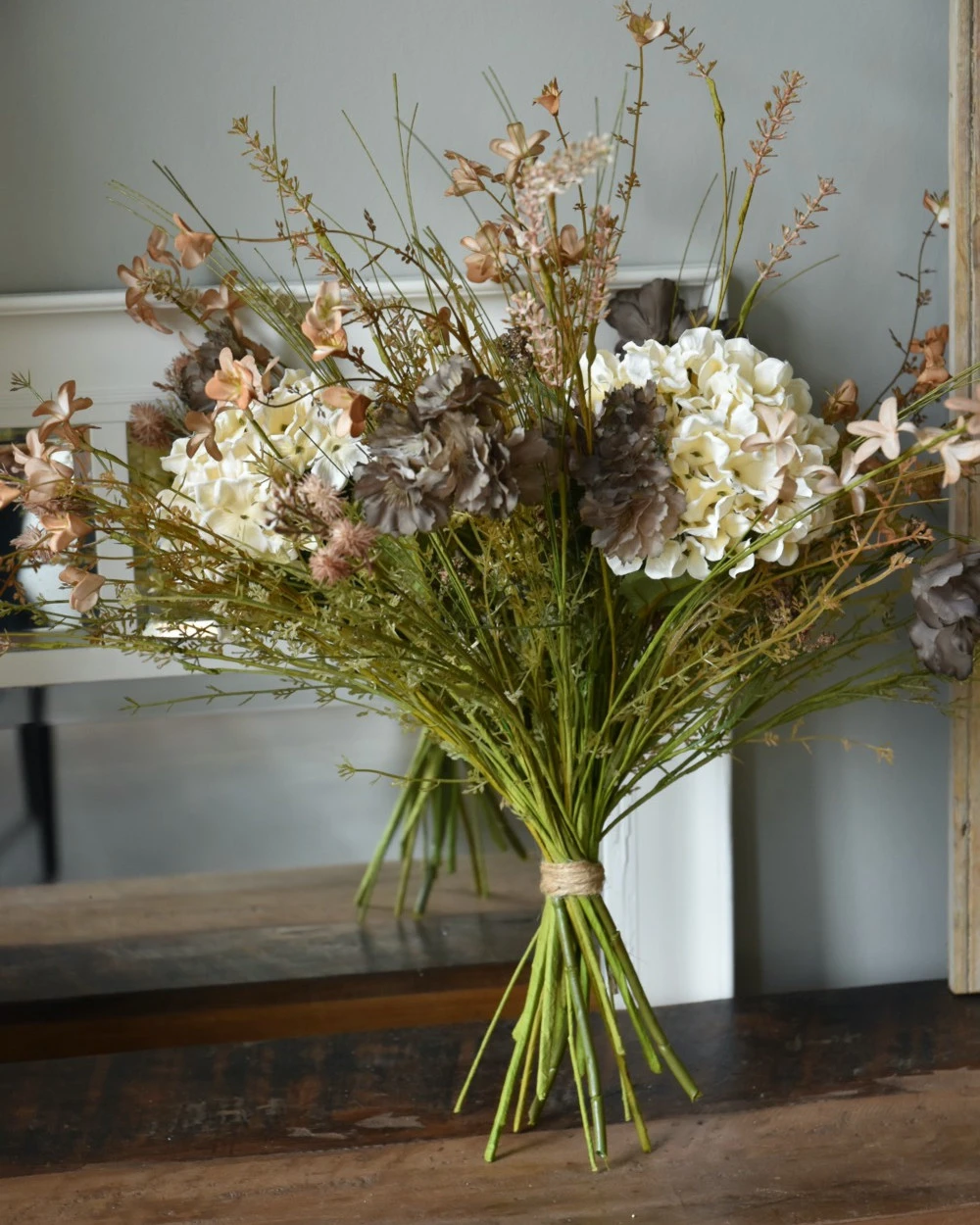 Zijde Boeket Met Hortensia's En Zachte Pastel Tinten 9 Zijde Boeket Met Hortensia's En Zachte Pastel Tinten - Afbeelding 7