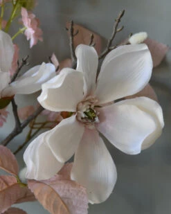 Zijde Plukboeket In Poeder Tinten Wit En Roze -Bekend Decoratie Winkel zijde plukboeket in poeder tinten wit en roze 4