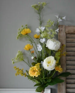 Zijde Vrolijk Pluk Boeket In Wit En Geel