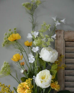 Zijde Vrolijk Pluk Boeket In Wit En Geel -Bekend Decoratie Winkel zijde vrolijk pluk boeket in wit en geel 7