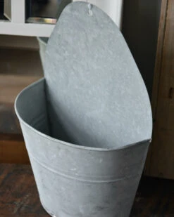 Zinken Pot Half Rond Voor Aan De Muur, IB Laursen -Bekend Decoratie Winkel zinken pot half rond voor aan de muur ib laursen 5